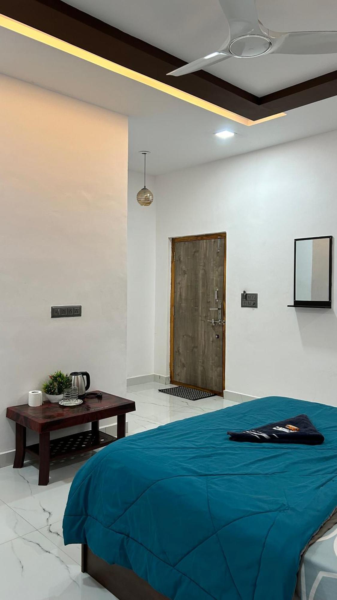 Raj Homestay 亨比 外观 照片